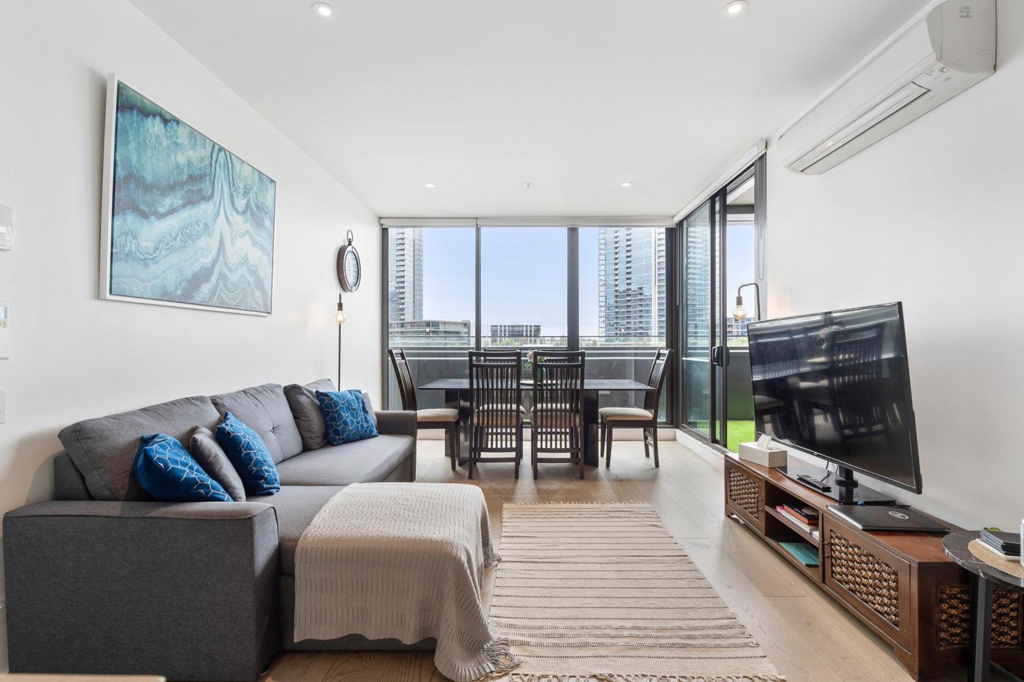 Melbourne Docklands Riverside Views Exterior photo